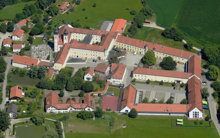 Kloster Au am Inn: Former Augustinian Monastery and Franciscan Convent in Germany