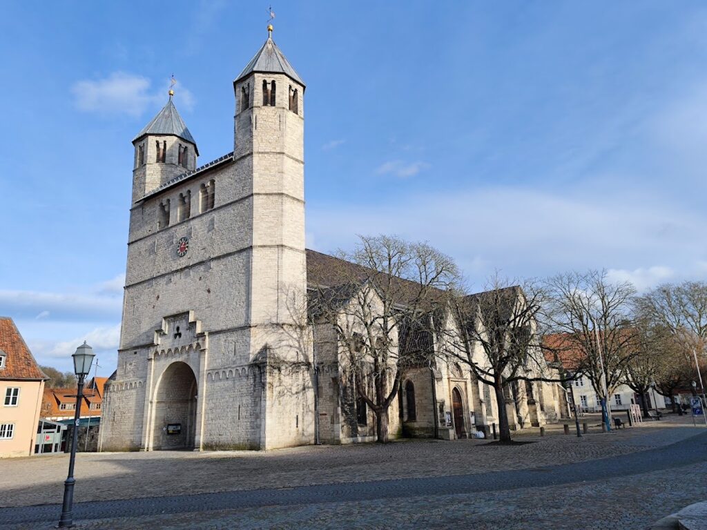Gandersheim Abbey: An Ottonian Imperial Foundation in Germany 2 Gandersheim Abbey