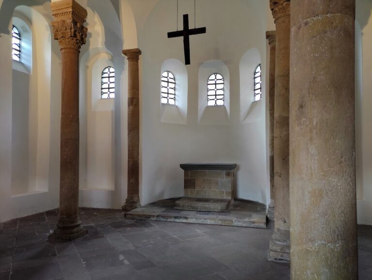 Saint Bartholomew’s Chapel: An Ottonian Palace Chapel in Paderborn