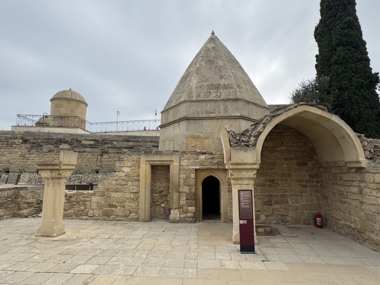 Mausoleum of Seyid Yahya Bakuvi: A Fifteenth-Century Sufi Memorial in Baku