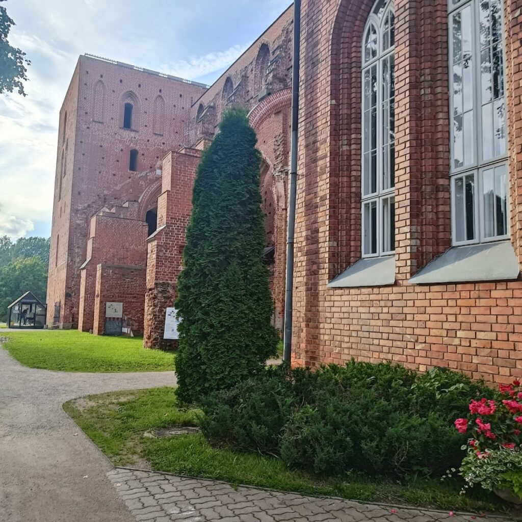 Tartu Cathedral: A Ruined Medieval Cathedral and University Museum in Estonia 3 Tartu Cathedral