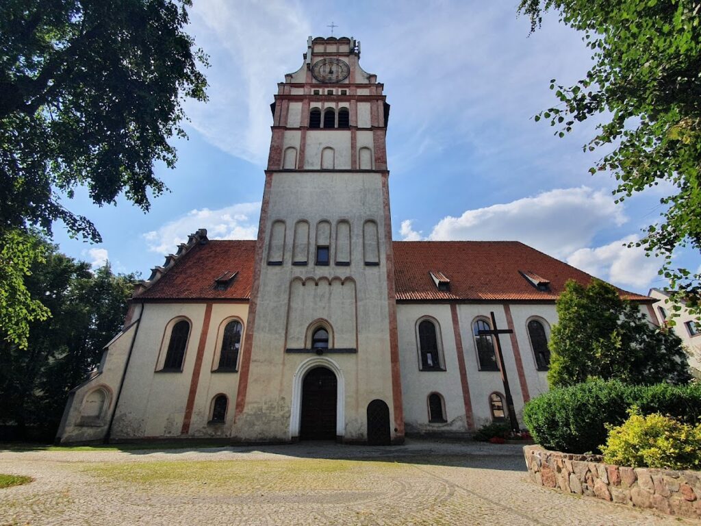 Immaculate Conception and Adalbert of Prague Church in Nidzica: A Historic Parish Church 1 Immaculate Conception and Adalbert of Prague church in Nidzica