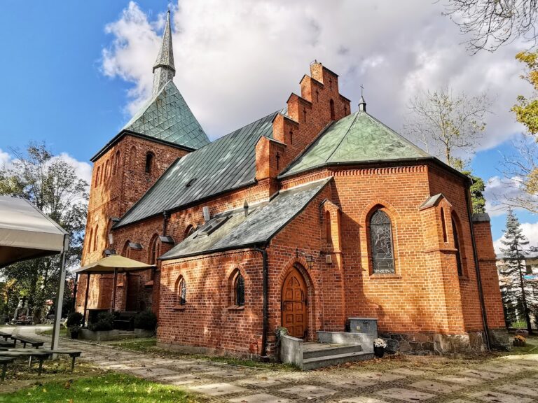 Church of the Transfiguration in Mielno: A Gothic Parish Church in Poland