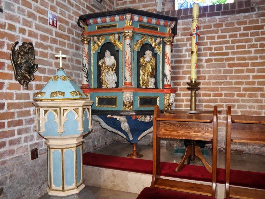 Church of the Transfiguration in Mielno: A Gothic Parish Church in Poland 3 Church of the Transfiguration in Mielno