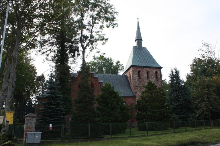 Church of the Transfiguration in Mielno: A Gothic Parish Church in Poland