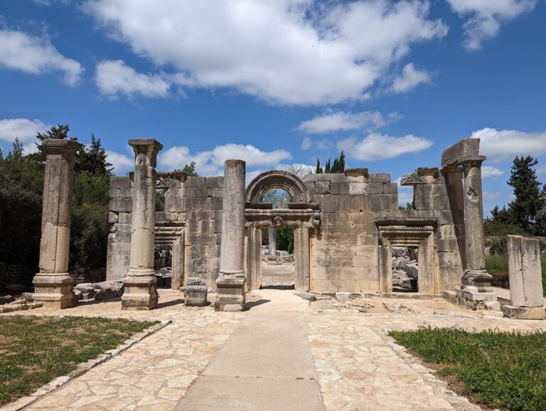 Kfar Bar’am: An Ancient Jewish Settlement and Synagogue Complex in Israel