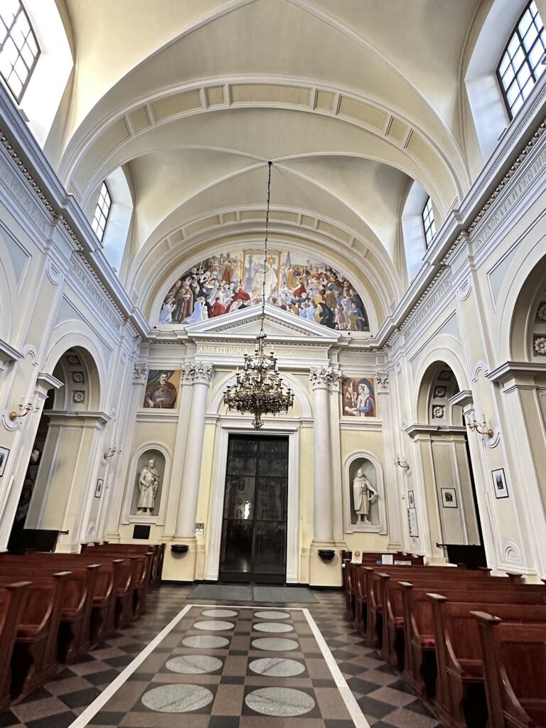 Saint Anne Church in Warsaw-Wilanów: A Collegiate and Parish Church 3 Saint Anne church in Warsaw-Wilanów