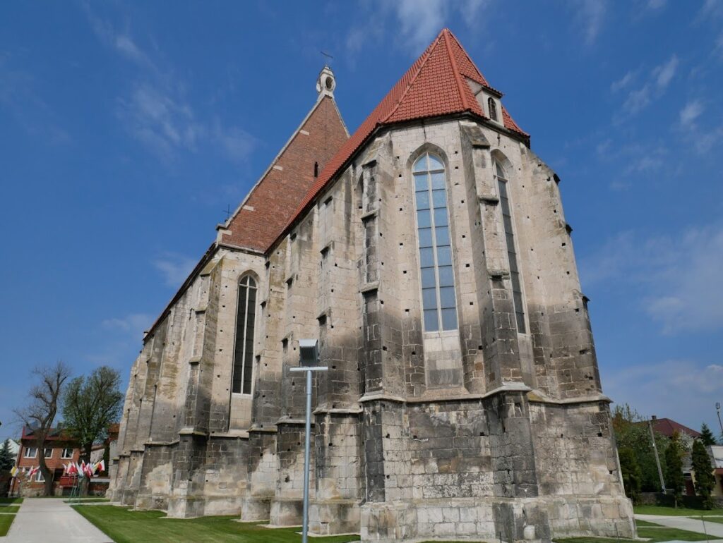Collegiate Church in Wiślica: A Gothic Royal Foundation in Poland 1 Collegiate church in Wiślica