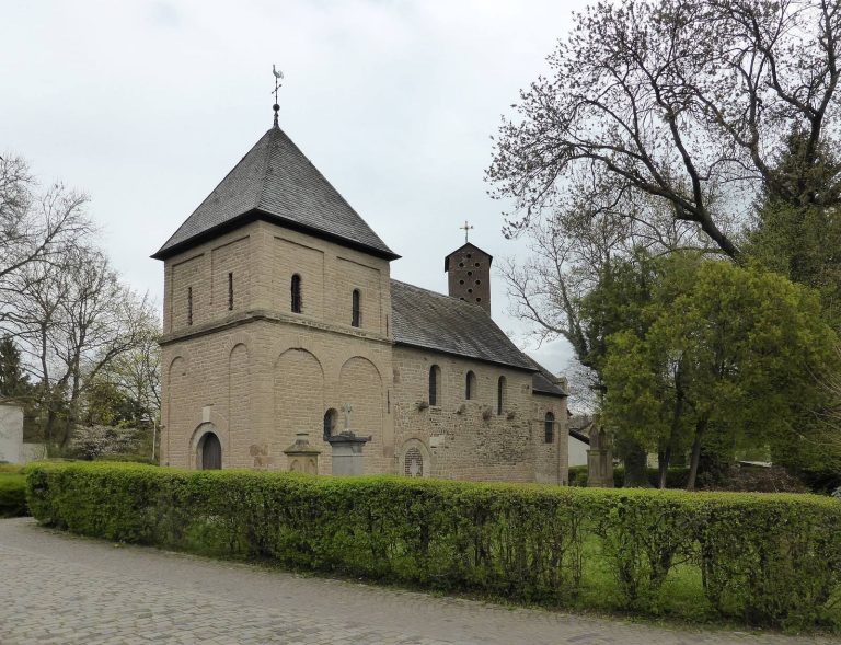 Krieler Dömchen: A Romanesque Church in Cologne, Germany