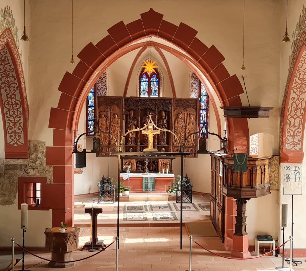 St. Nikolaus in Babenhausen: A Gothic Parish and Burial Church 2 St. Nikolaus (Babenhausen)