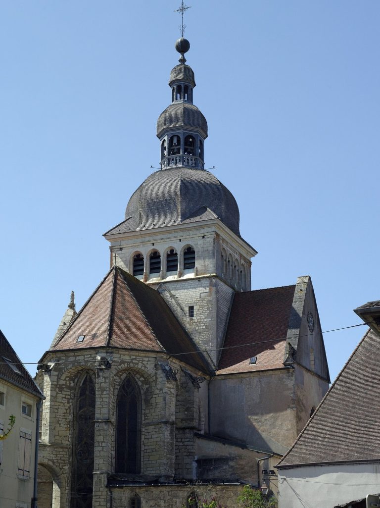 Basilique Notre-Dame de Gray: A Gothic-Renaissance Parish Church in France