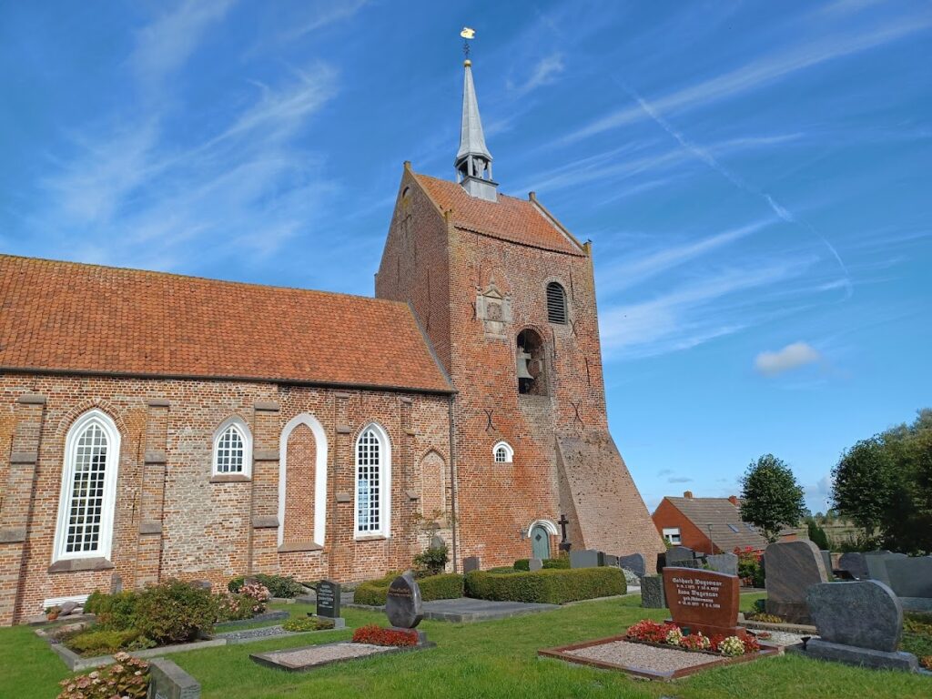 The Evangelical Reformed St. Peter Church in Groothusen: A Medieval Parish Church in Germany 2 The Evangelical Reformed St. Peter Church in Groothusen