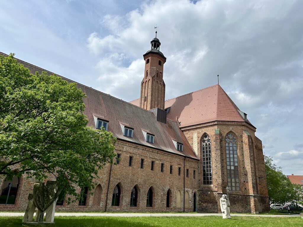 Kloster St. Pauli Brandenburg: A Dominican Monastery and Archaeological Museum 1 Kloster St. Pauli Brandenburg