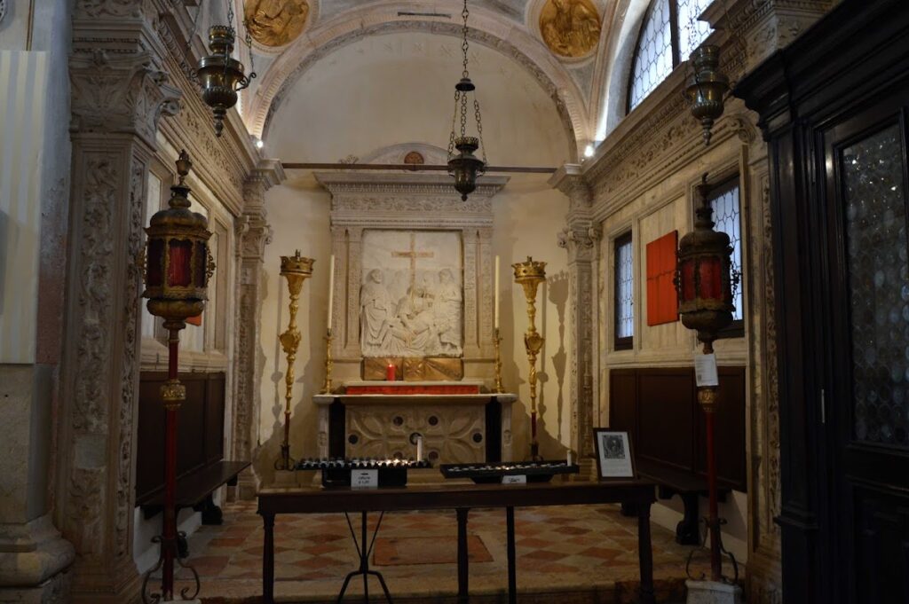 San Lio: A Historic Roman Catholic Church in Venice 2 San Lio