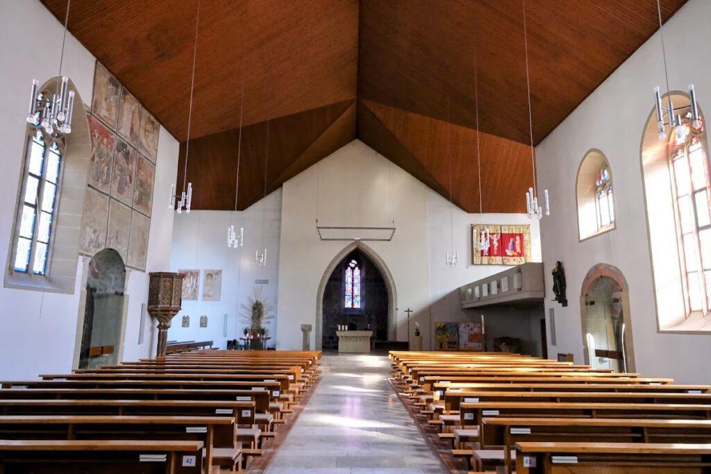 Church of Our Lady in Eppingen: A Medieval Parish Church in Germany 1 Pfarrkirche Unsere Liebe Frau (Eppingen)
