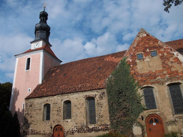 Parish Church Wahrenbrück: A Late-Romanesque Evangelical Church in Germany