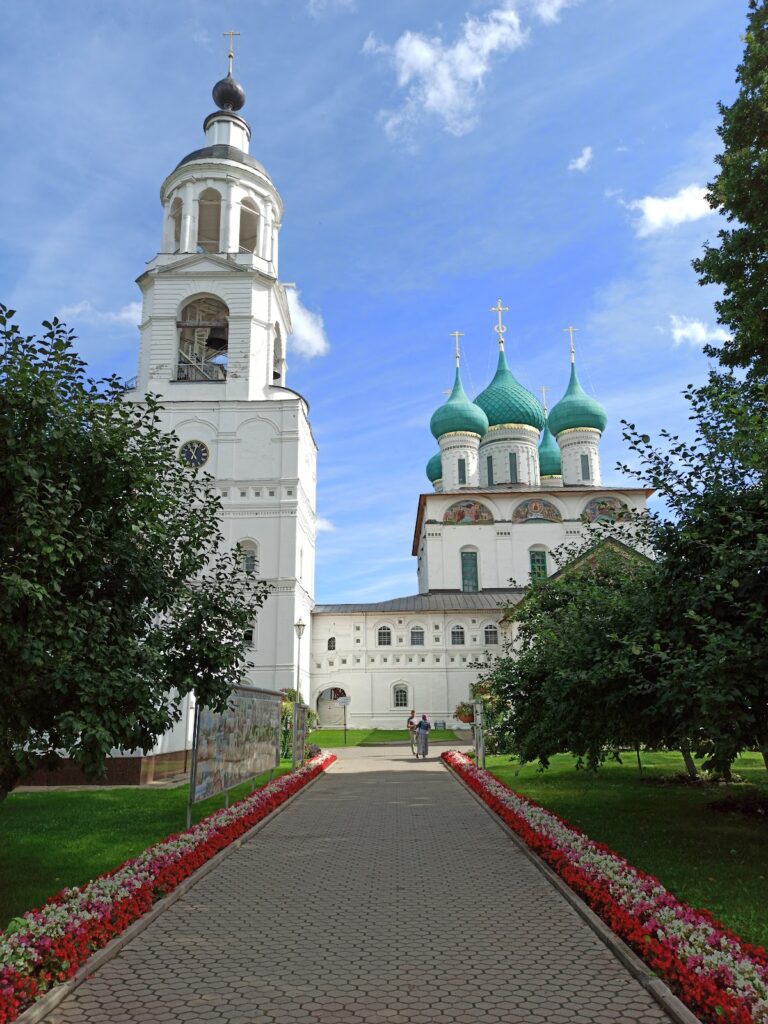 Tolga Katholikon: An Orthodox Cathedral in Yaroslavl, Russia