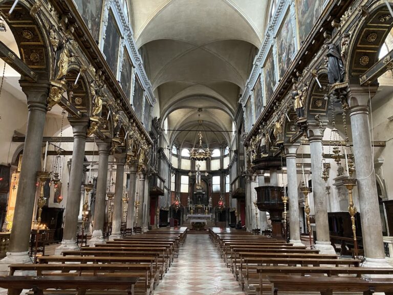 Santa Maria dei Carmini: A Gothic and Renaissance Parish Church in Venice