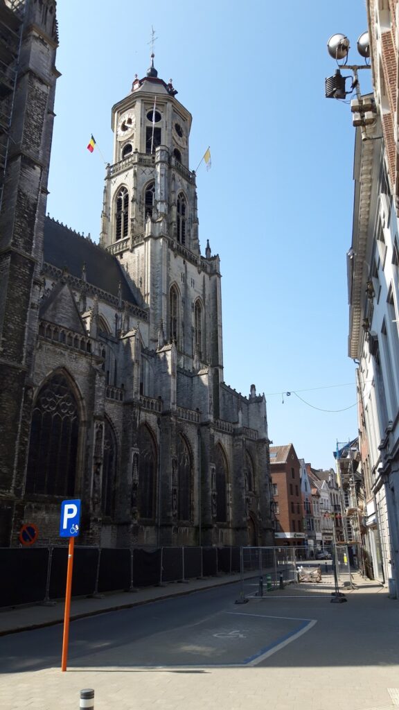Saint Gummarus Church: A Brabant Gothic Parish Church in Lier, Belgium 3 Saint Gummarus Church