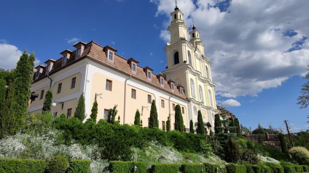 Church of the Precious and Life-Giving Cross, Buchach: A Basilian Monastery Church 1 Church of the Precious and Life-Giving Cross, Buchach