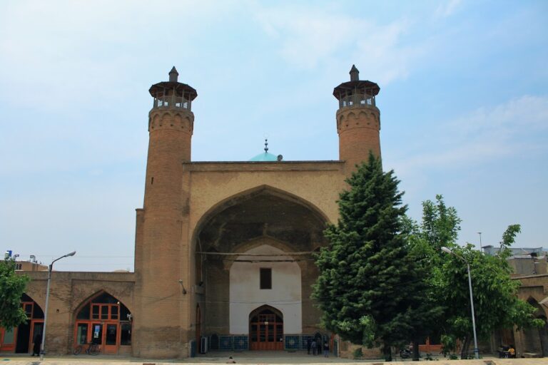 Jameh Mosque of Borujerd: A Historic Shia Friday Mosque in Iran