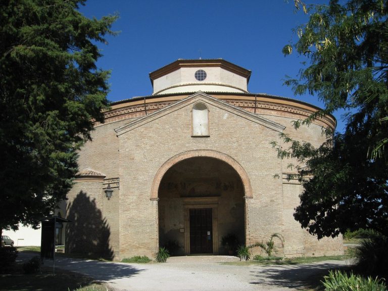 Santuario di Santa Maria delle Grazie di Fornò: A Renaissance Circular Sanctuary in Italy