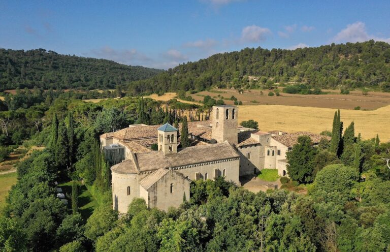 Sant Benet de Bages: A Benedictine Monastery in Catalonia