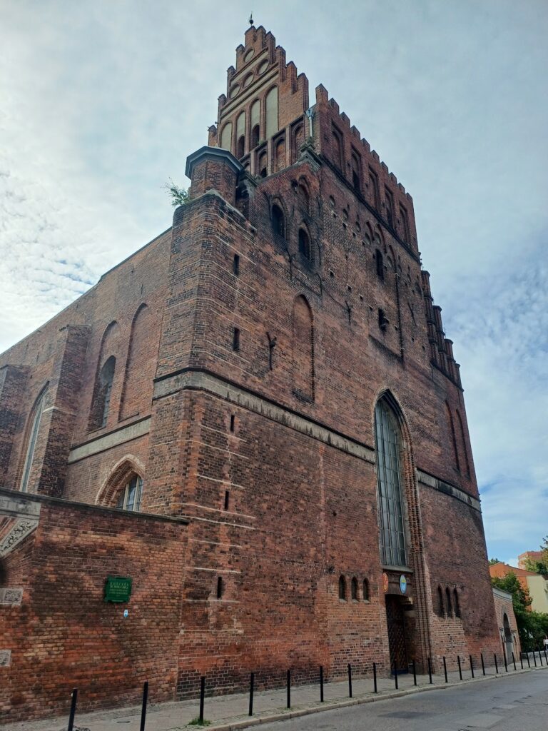 Saints Peter and Paul Church in Gdańsk: A Gothic Parish Church and Marian Sanctuary 2 Saints Peter and Paul church in Gdańsk