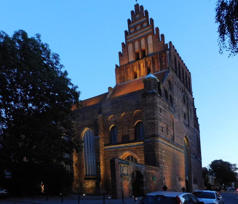 Saints Peter and Paul Church in Gdańsk: A Gothic Parish Church and Marian Sanctuary