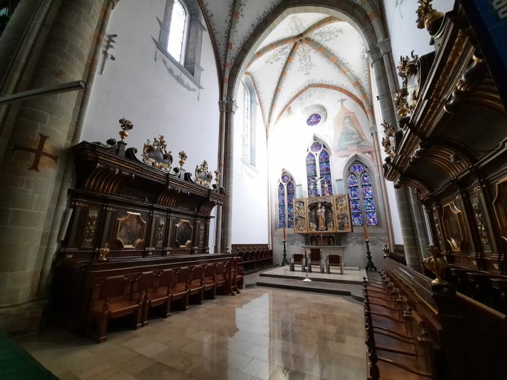 Holy Cross Basilica in Kraków Mogiła: Cistercian Monastery Church and Sanctuary 2 Holy Cross Basilica in Kraków Mogiła