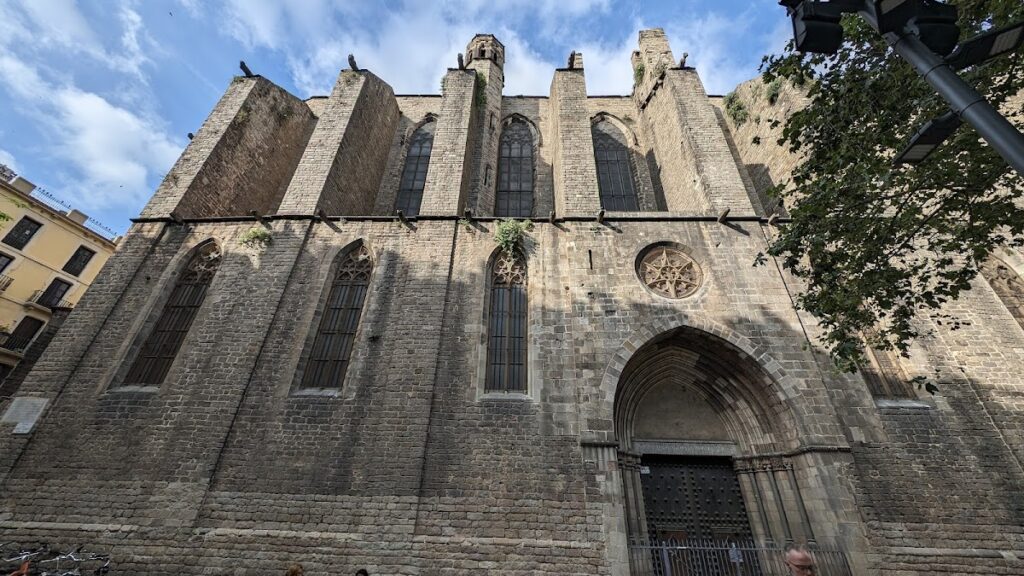 Basilica of Our Lady of the Pine Tree: A Catalan Gothic Church in Barcelona 2 Basilica of Our Lady of the Pine Tree