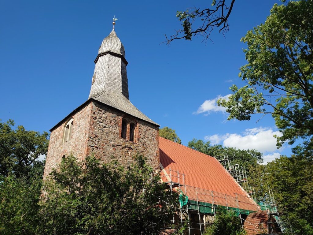 Church in Kladrum: A Medieval Fieldstone Parish Church in Germany 2 Church in Kladrum
