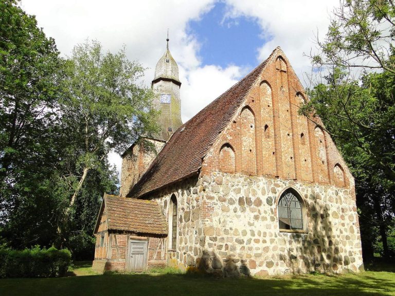 Church in Kladrum: A Medieval Fieldstone Parish Church in Germany