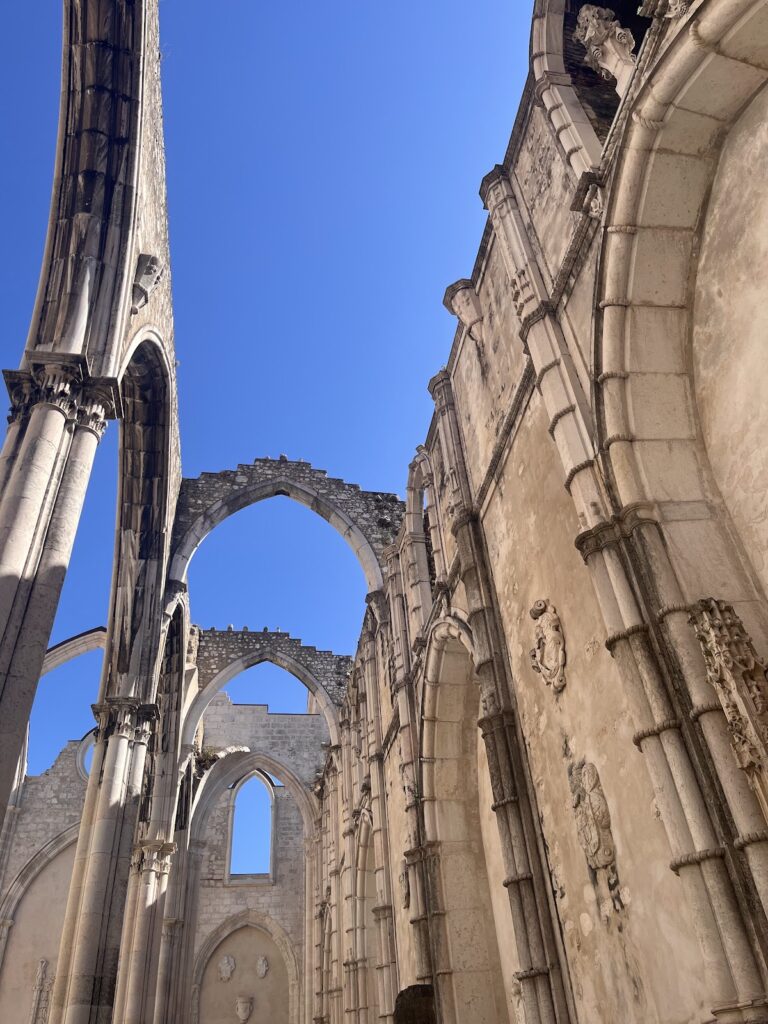 Carmo Convent: A Gothic Carmelite Convent and Archaeological Museum in Lisbon 2 Carmo Convent