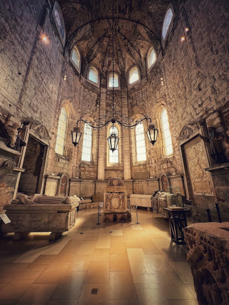 Carmo Convent: A Gothic Carmelite Convent and Archaeological Museum in Lisbon 5 Carmo Convent