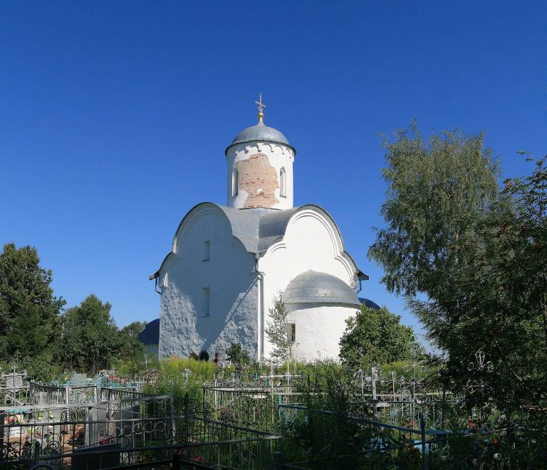 Volotovo Church: A Medieval Novgorodian Assumption Church in Russia
