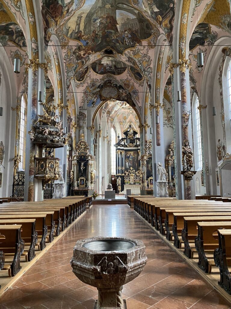 Stadtpfarrkirche: Hall in Tirol’s Gothic and Baroque Parish Church