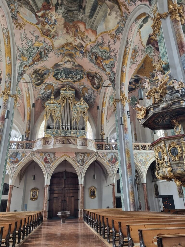 Stadtpfarrkirche: Hall in Tirol’s Gothic and Baroque Parish Church 2 Stadtpfarrkirche