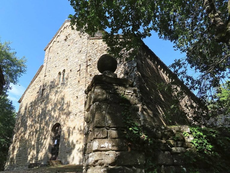 Santa Maria Assunta: Romanesque Parish Church and Marian Sanctuary in Italy