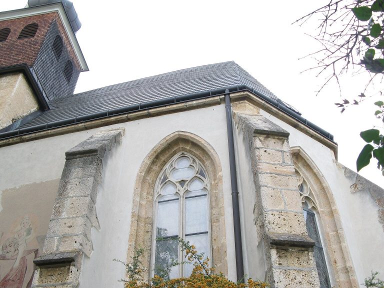 St. Peter im Moos: Romanesque and Gothic Parish Church in Austria