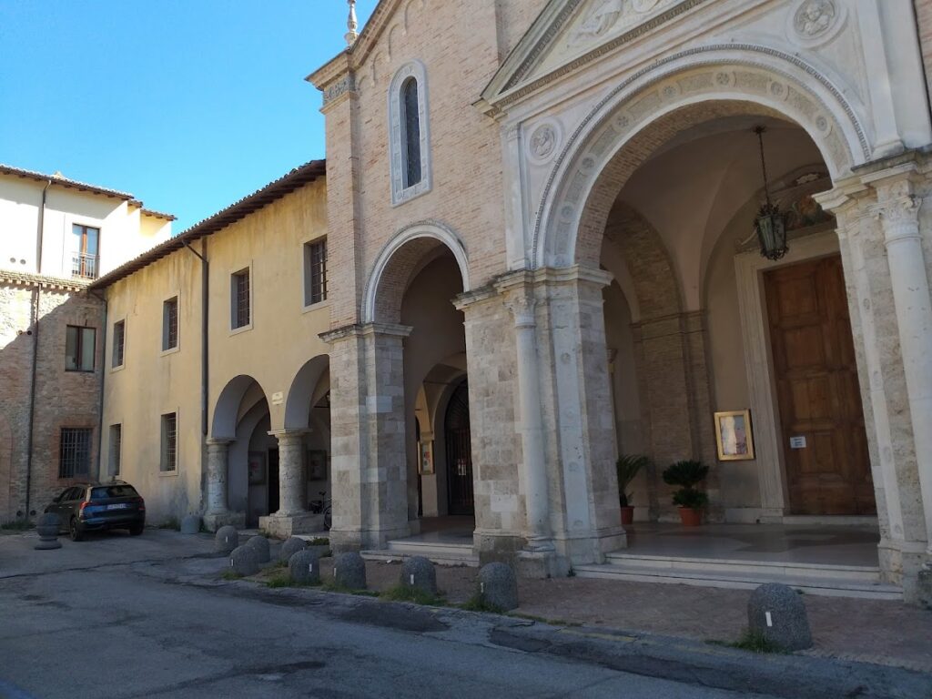 Madonna delle Grazie in Teramo: A Catholic Sanctuary and Former Benedictine Monastery 3 Madonna delle Grazie (Teramo)