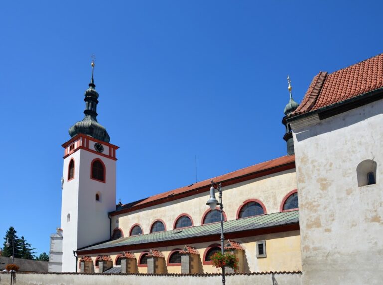 Church of Saint Wenceslaus (Stará Boleslav): A Pilgrimage and Chapter Church in Czechia