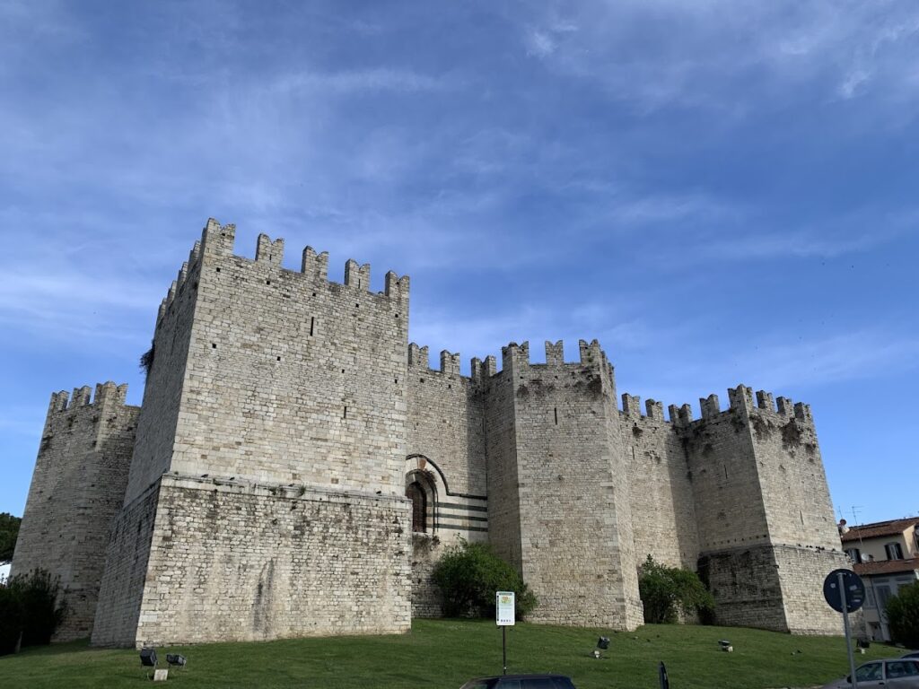 Santa Maria delle Carceri: An Early Renaissance Basilica in Prato 2 Santa Maria delle Carceri