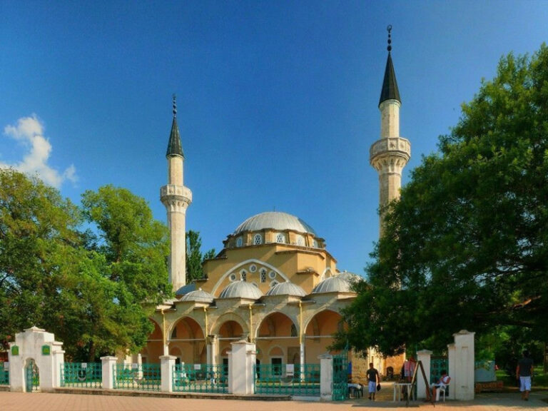 Juma-Jami Mosque: Yevpatoria’s Principal Friday Mosque