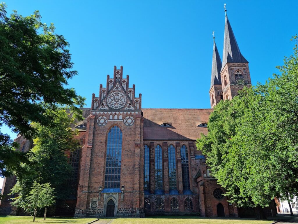 St. Nicolas Church: A Late-Gothic Collegiate Church in Stendal, Germany 2 St. Nicolas Church