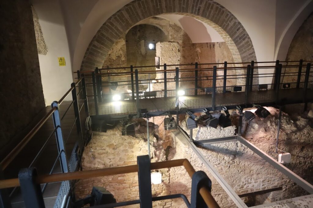 San Pietro a Corte: A Roman, Lombard, and Medieval Archaeological Complex in Salerno 2 San Pietro a Corte