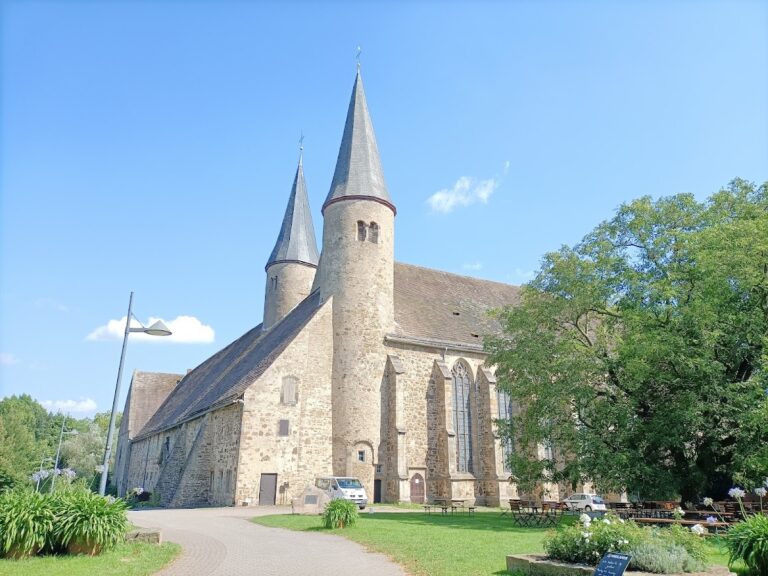 Kloster Möllenbeck: A Medieval Monastery Complex in Germany