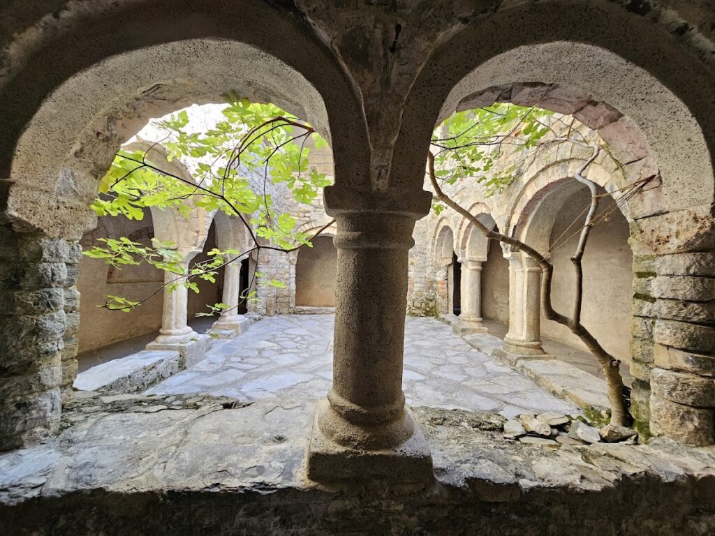 San Fruttuoso Abbey: A Medieval Monastic and Coastal Complex in Italy 4 San Fruttuoso Abbey