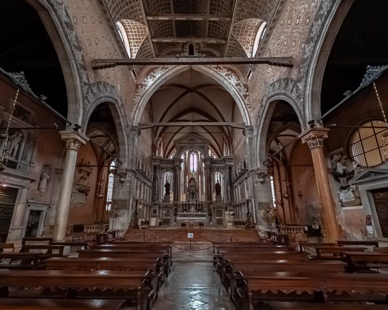 Santo Stefano, Venice: A Gothic Church and Monastic Complex