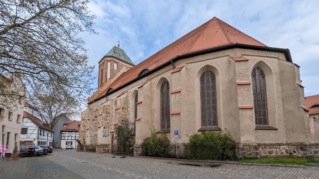 St. Peter and Paul Church in Senftenberg: A Late Gothic Parish Church 2 St. Peter and Paul church Senftenberg